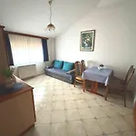 Mirjam Lägenhet Poreč