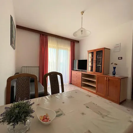 Apartment Mirjam *