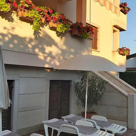 Villa Mirjam Apartments アパート *
